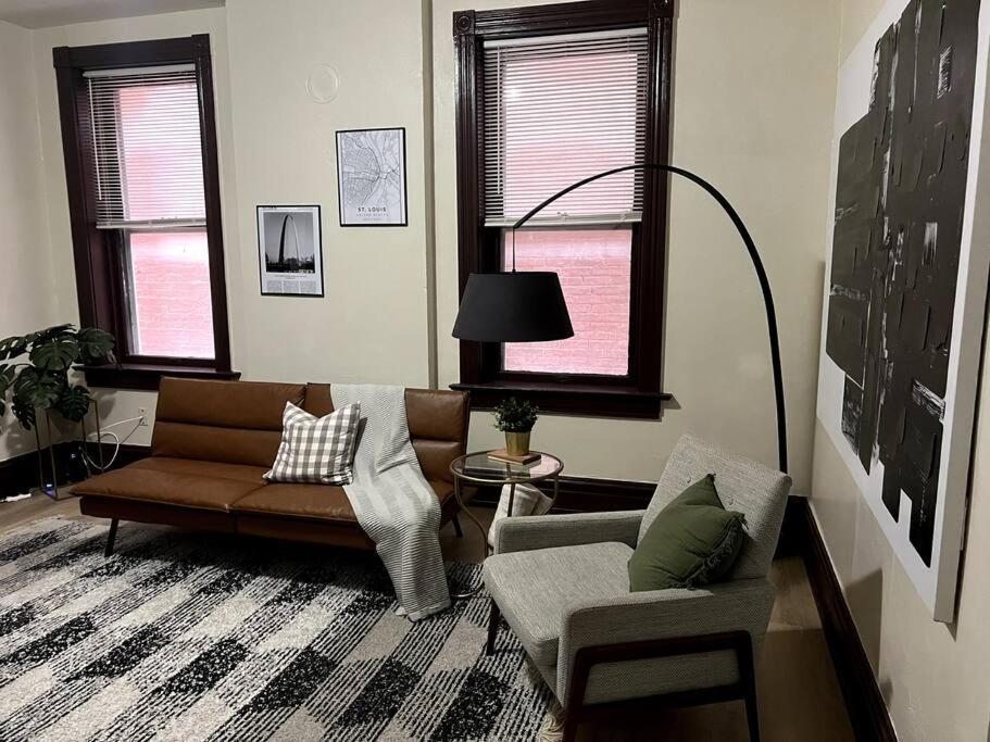Charming Duplex On Quiet Street Apartment Saint Louis Exterior photo